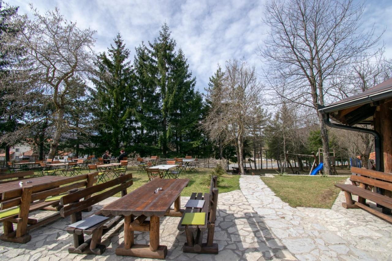Holiday Park Hajducka Cesma Dubovsko Εξωτερικό φωτογραφία